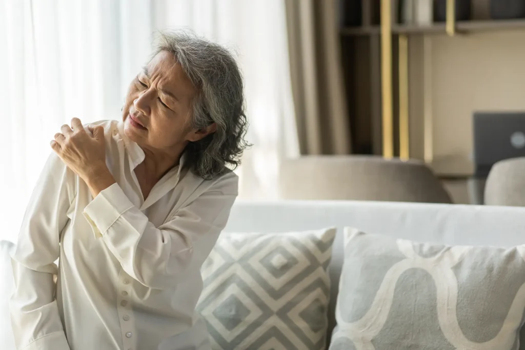 How to Know If You Have Arthritis in Your Shoulder